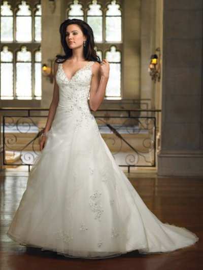 Mon Cheri Bridals 10